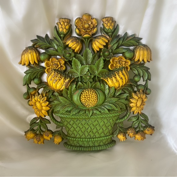 Vintage Other - Vintage Syroco green yellow flowers wall hanging home decor